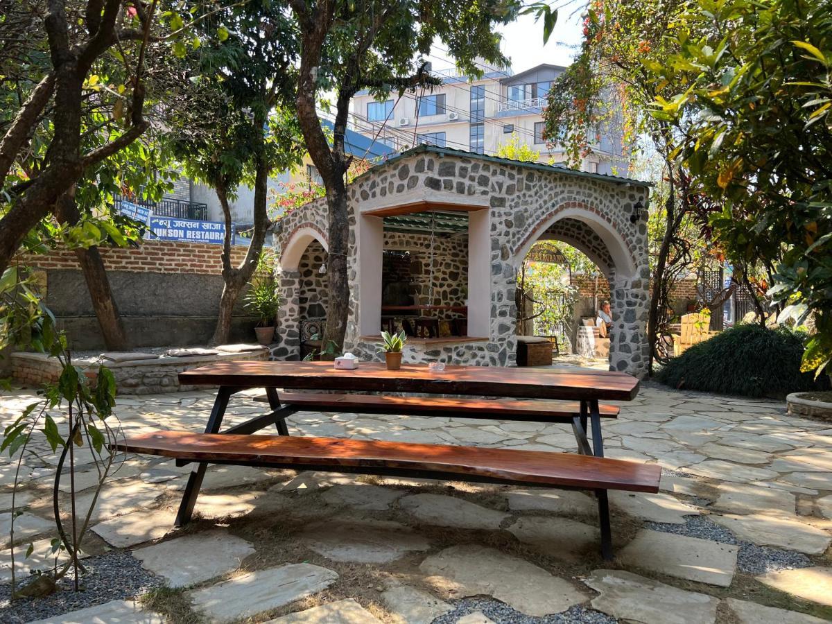 פוקהרה Gaurishankar Backpackers Hostel מראה חיצוני תמונה