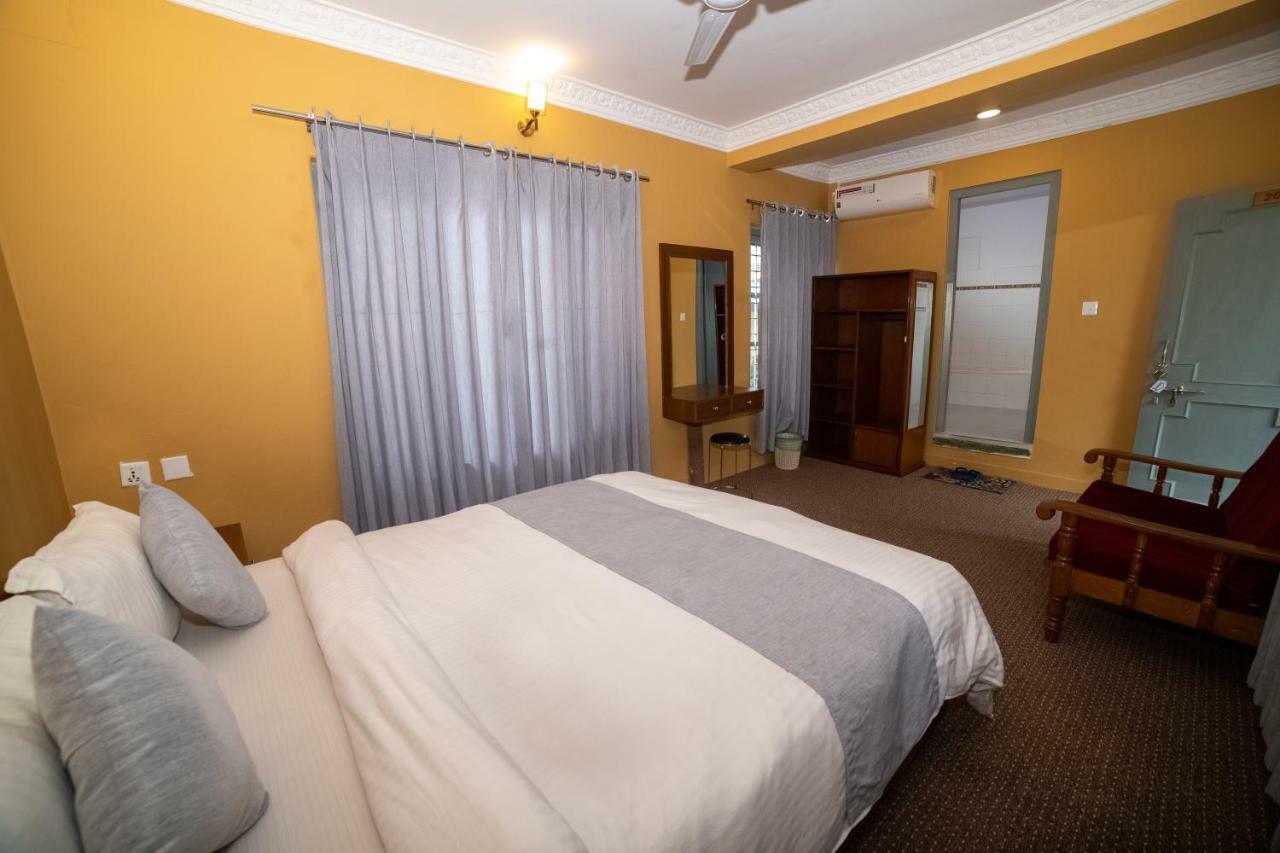 פוקהרה Gaurishankar Backpackers Hostel מראה חיצוני תמונה
