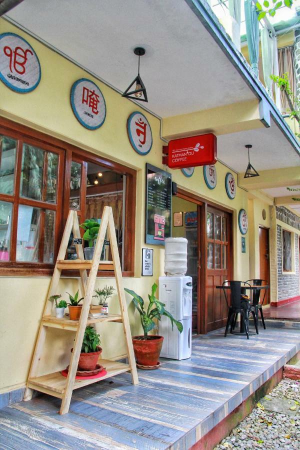 פוקהרה Gaurishankar Backpackers Hostel מראה חיצוני תמונה