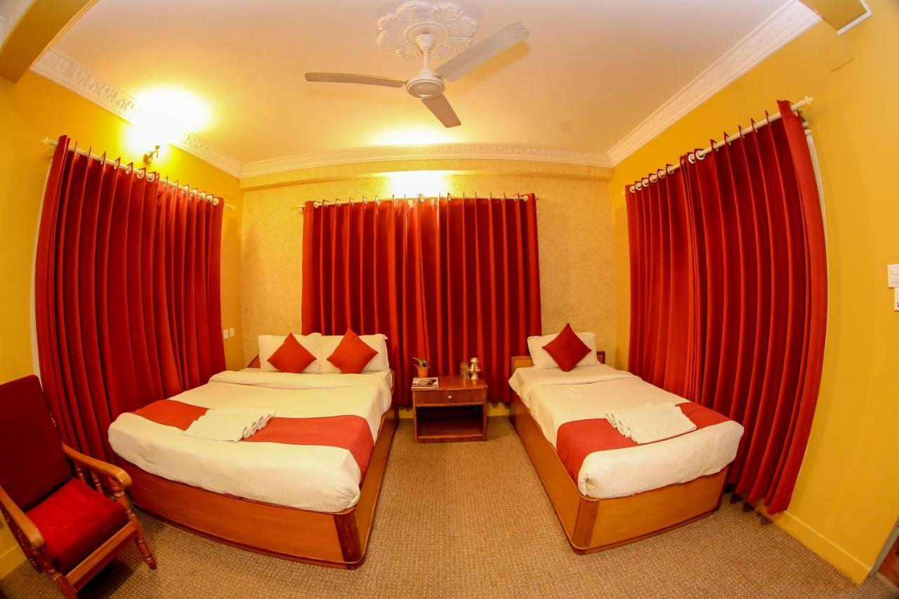 פוקהרה Gaurishankar Backpackers Hostel מראה חיצוני תמונה